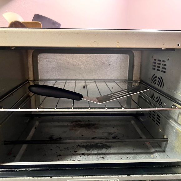 Black+Decker Silver Toaster Oven - Picture 2 of 2